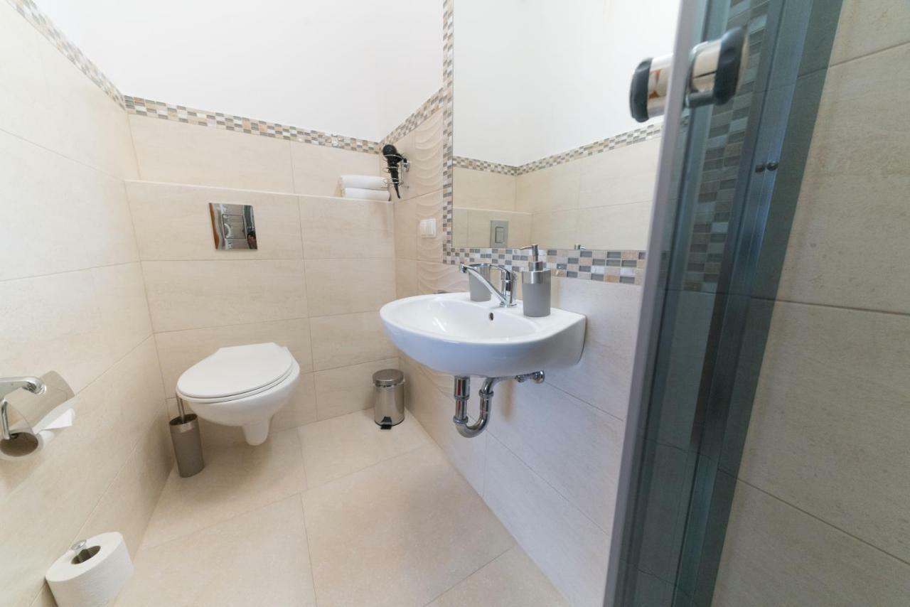 Aurelius Pension Baden Luaran gambar